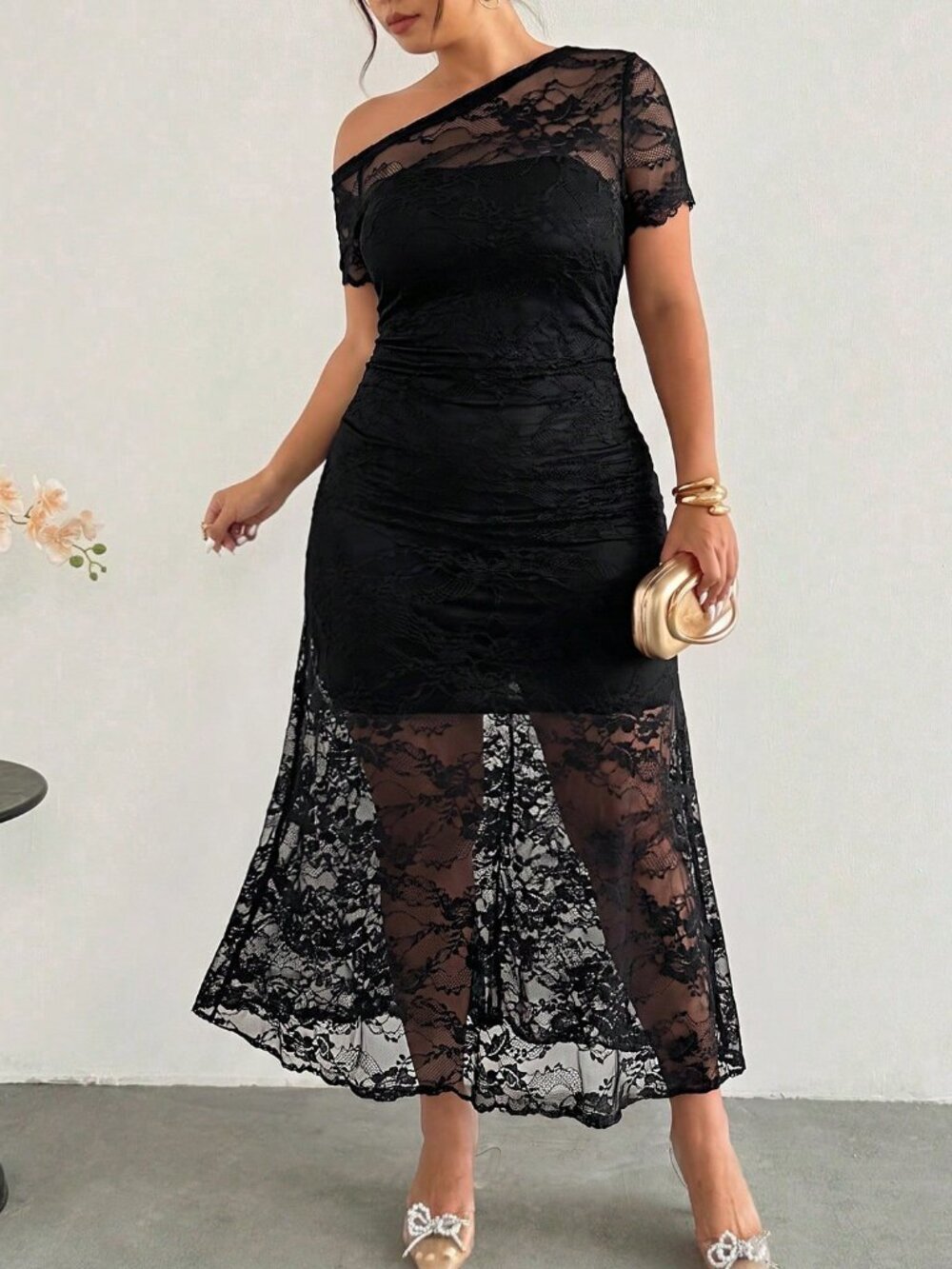 Black Elegant Women's Asymmetric Lace Mermaid Long Dress - Picture 5 of 7